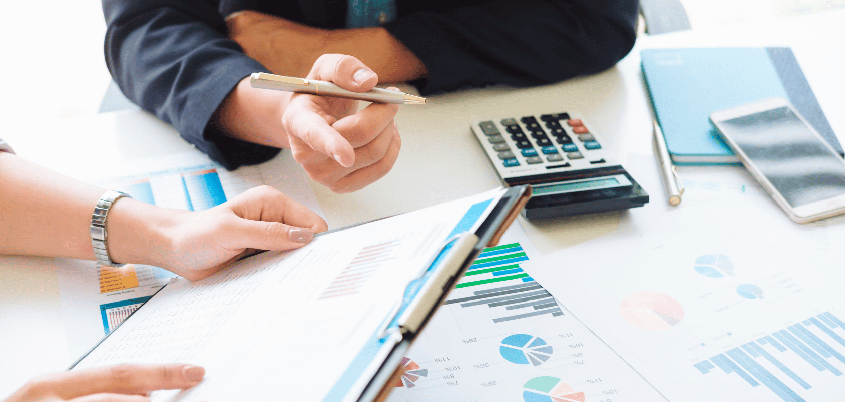 Discover the accounting resume and cover letter you need with tips for success