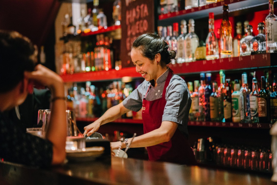 Highlight customer service on your bartender resume to get great results