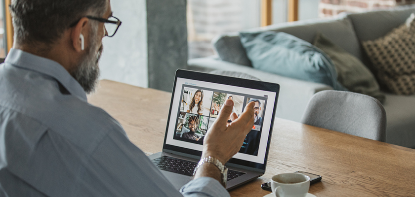 How to manage remote employees