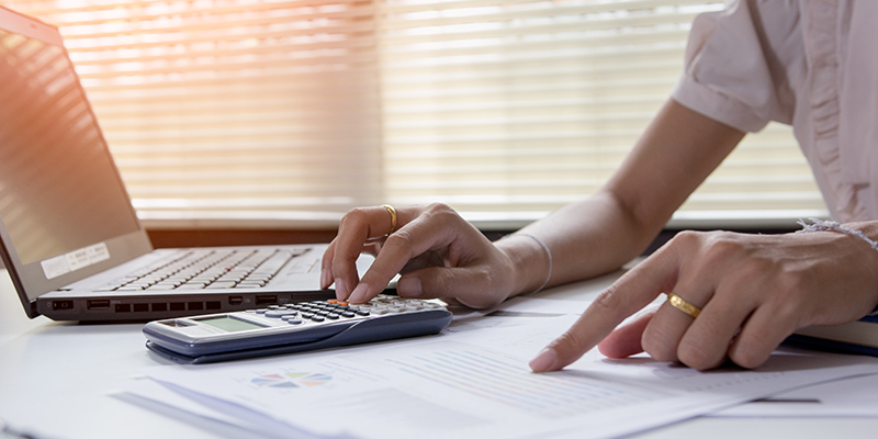 Survey: 3 in 4 Small Business Employees Live Paycheck to Paycheck